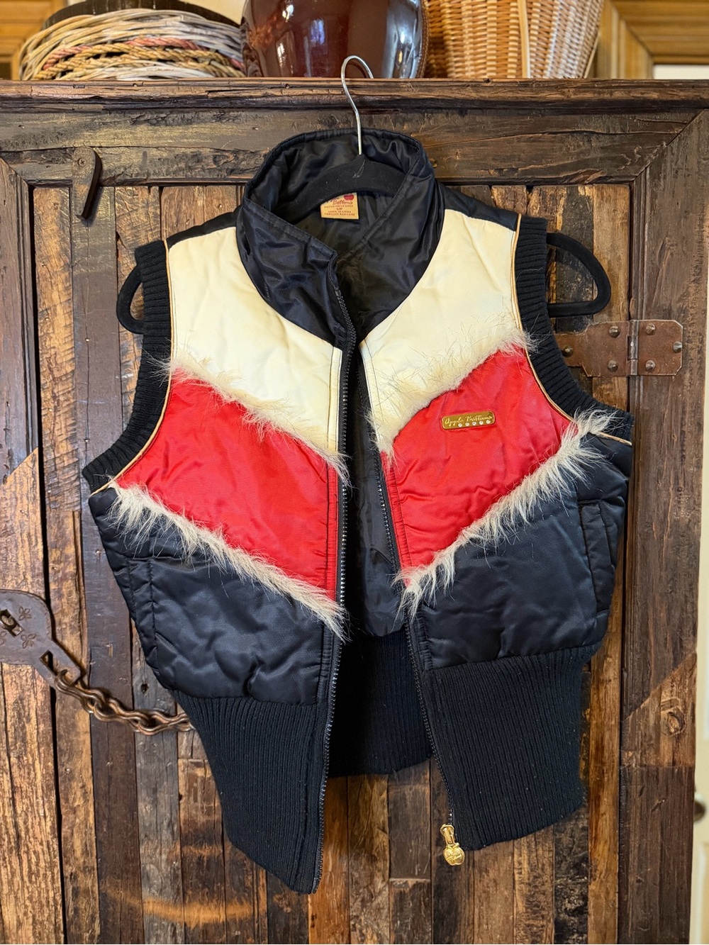 Apple Bottoms Y2K Puffer Vest S Black Red Faux Fur Hip Hop 2000s throwback